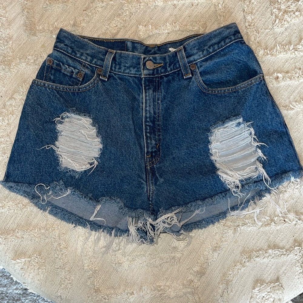 Levis dark wash Jean shorts